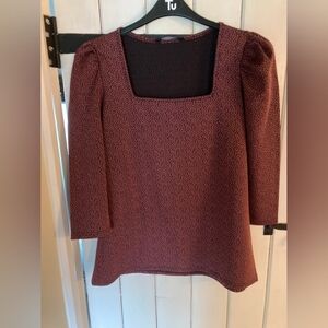 Women's Burgundy Top